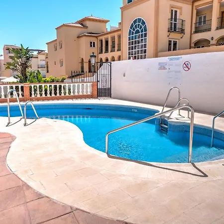 Ferienwohnung Fantastic Penthouse With Roof Terrace In The Heart Of Nerja Exterior foto