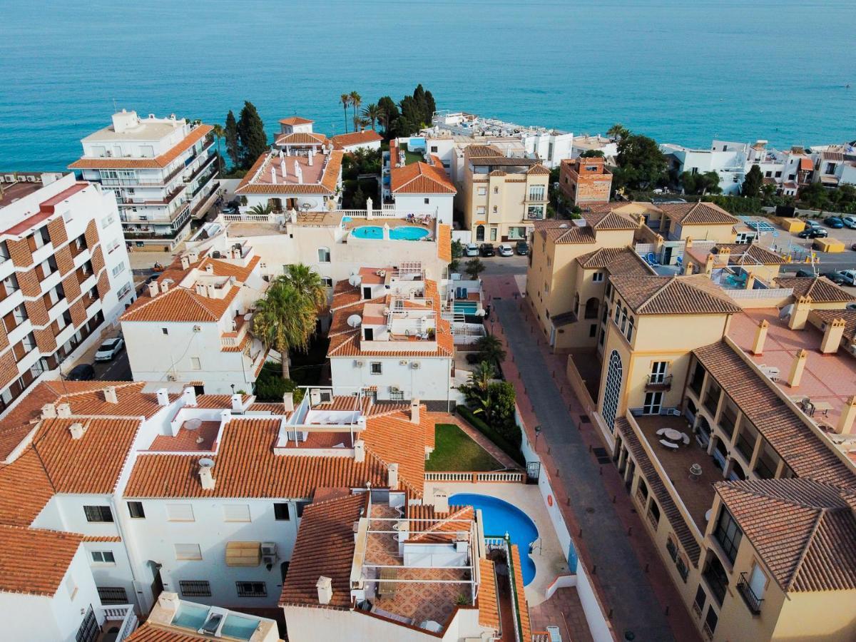 Fantastic Penthouse With Roof Terrace In The Heart Of Apartment Nerja