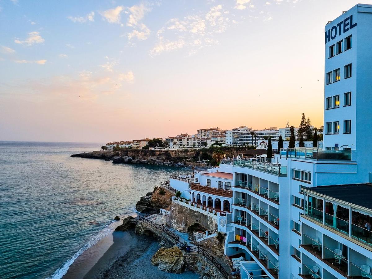 Fantastic Penthouse With Roof Terrace In The Heart Of Nerja